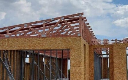 Szeglemezes tető építés #5