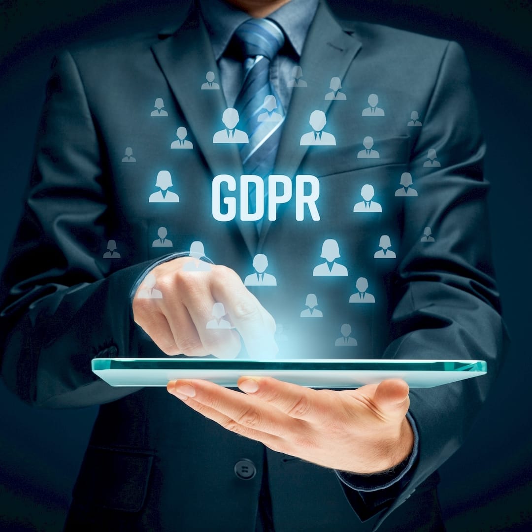 Egy ügyvéd gdpr szabályzat készítés közben Nyírlugosen