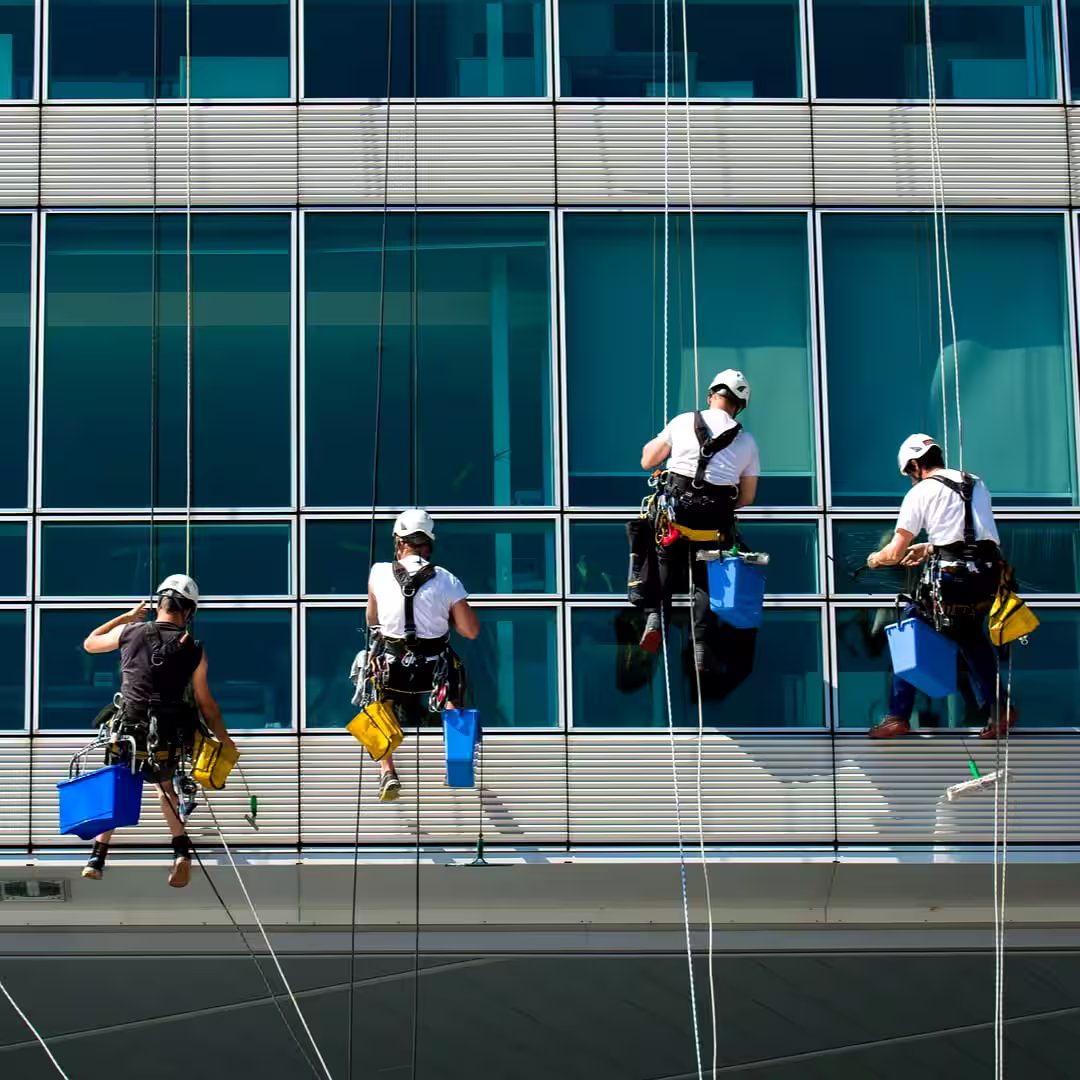 Alpinista ablaktisztítás Ercsi egész területén